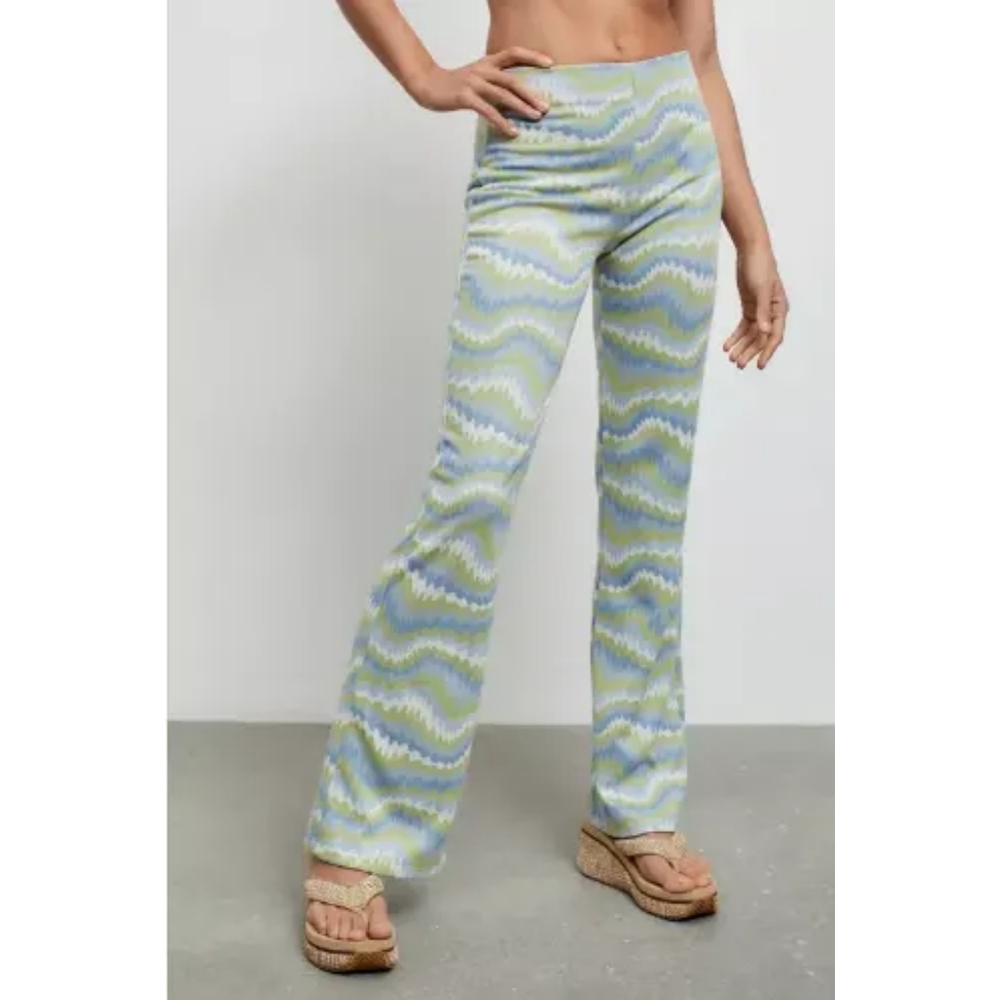 Urban Outfitters Bryn Pull-on Flare Pants in Lime Blue Medium